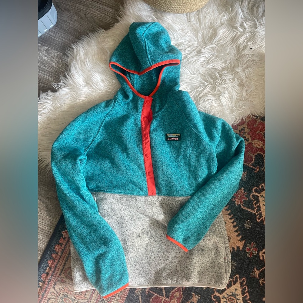 L.L Bean Snap Pullover like new